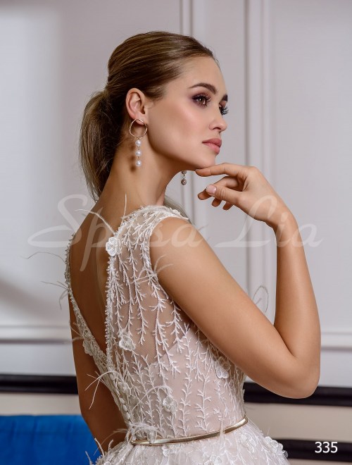 https://www.sposa-lia.com/images/stories/virtuemart/product/335       (4).jpg